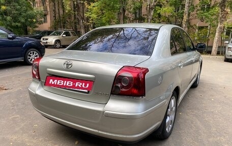 Toyota Avensis III рестайлинг, 2004 год, 690 000 рублей, 4 фотография