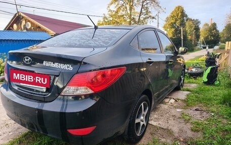 Hyundai Solaris II рестайлинг, 2013 год, 700 000 рублей, 4 фотография