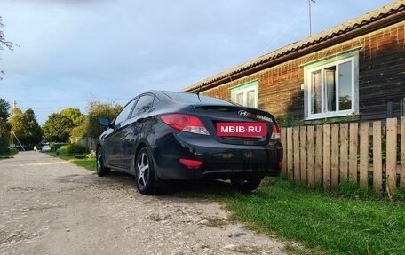 Hyundai Solaris II рестайлинг, 2013 год, 700 000 рублей, 7 фотография