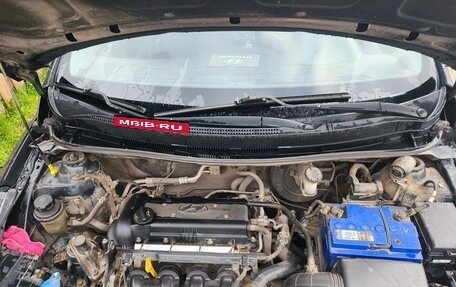 Hyundai Solaris II рестайлинг, 2013 год, 700 000 рублей, 13 фотография