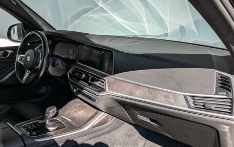 BMW X7, 2021 год, 7 800 000 рублей, 13 фотография