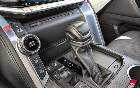 Toyota Land Cruiser, 2023 год, 11 450 000 рублей, 21 фотография