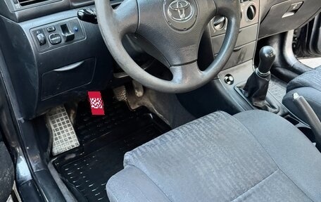 Toyota Corolla, 2003 год, 600 000 рублей, 4 фотография