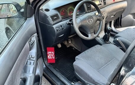 Toyota Corolla, 2003 год, 600 000 рублей, 3 фотография