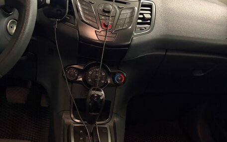 Ford Fiesta, 2011 год, 530 000 рублей, 17 фотография
