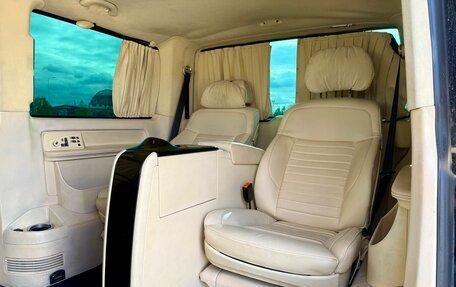 Volkswagen Multivan T5, 2012 год, 2 450 000 рублей, 8 фотография