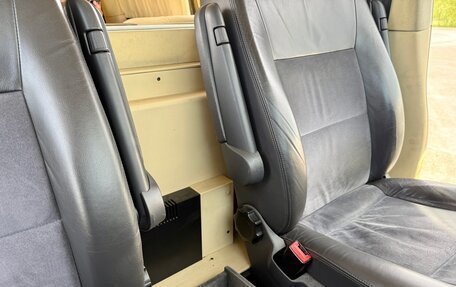 Volkswagen Multivan T5, 2012 год, 2 450 000 рублей, 38 фотография