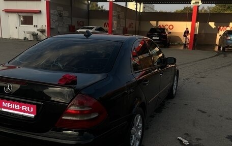 Mercedes-Benz E-Класс, 2005 год, 470 000 рублей, 9 фотография
