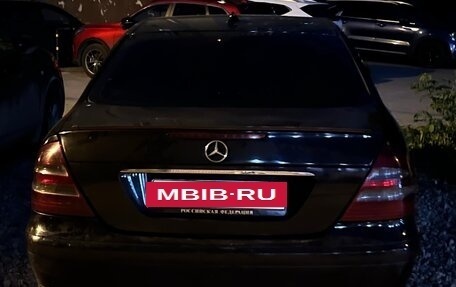 Mercedes-Benz E-Класс, 2005 год, 470 000 рублей, 14 фотография