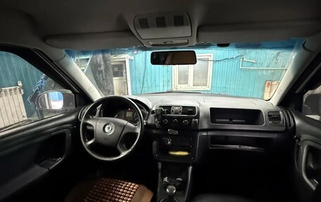 Skoda Fabia II, 2009 год, 300 000 рублей, 2 фотография