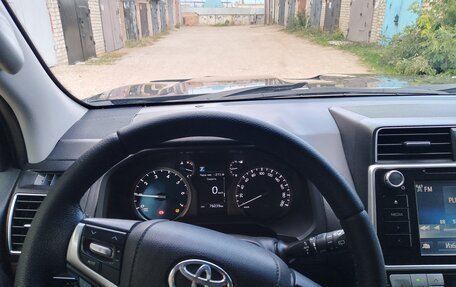 Toyota Land Cruiser Prado 150 рестайлинг 2, 2019 год, 5 100 000 рублей, 5 фотография