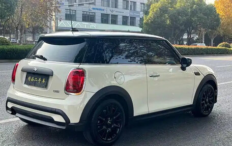 MINI Hatch, 2023 год, 1 742 000 рублей, 4 фотография