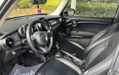 MINI Hatch, 2023 год, 1 742 000 рублей, 7 фотография