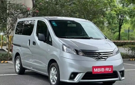 Nissan NV200, 2016 год, 1 350 000 рублей, 3 фотография