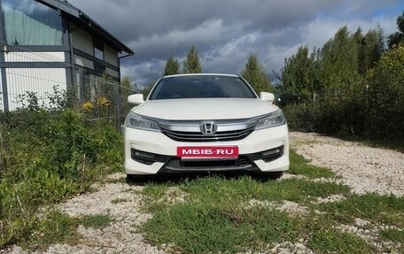Honda Accord IX рестайлинг, 2017 год, 2 100 000 рублей, 15 фотография