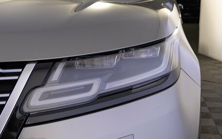 Land Rover Range Rover Velar I, 2017 год, 3 330 000 рублей, 12 фотография