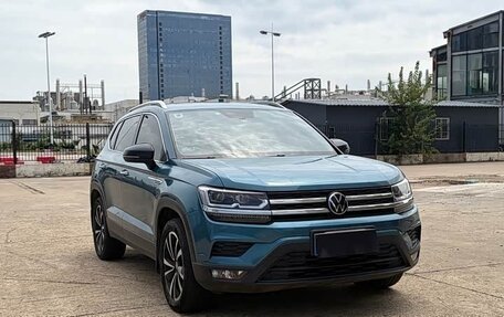 Volkswagen Tharu, 2023 год, 1 390 333 рублей, 3 фотография