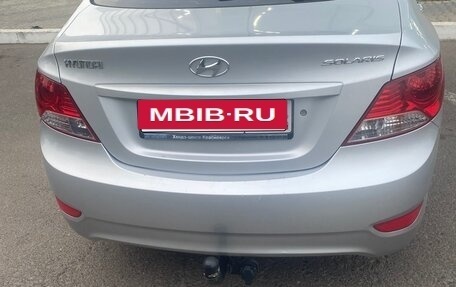 Hyundai Solaris II рестайлинг, 2011 год, 700 000 рублей, 3 фотография