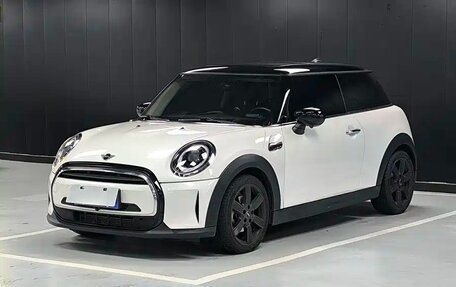 MINI Hatch, 2023 год, 2 098 300 рублей, 1 фотография