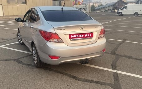 Hyundai Solaris II рестайлинг, 2011 год, 700 000 рублей, 13 фотография