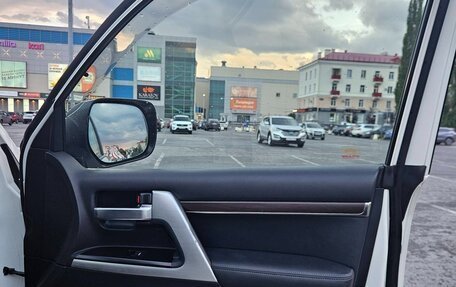Toyota Land Cruiser 200, 2016 год, 6 500 000 рублей, 11 фотография
