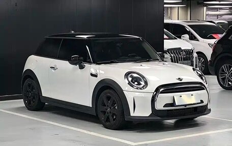 MINI Hatch, 2023 год, 2 098 300 рублей, 3 фотография