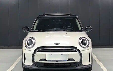 MINI Hatch, 2023 год, 2 098 300 рублей, 2 фотография