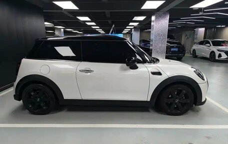 MINI Hatch, 2023 год, 2 098 300 рублей, 4 фотография