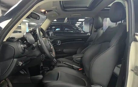 MINI Hatch, 2023 год, 2 098 300 рублей, 9 фотография