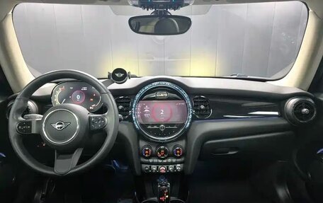 MINI Hatch, 2023 год, 2 098 300 рублей, 10 фотография