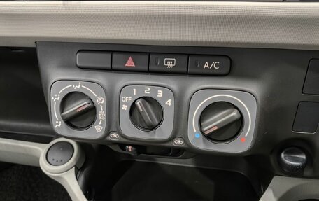 Toyota Passo III, 2010 год, 650 000 рублей, 18 фотография