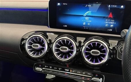 Mercedes-Benz CLA, 2020 год, 1 925 000 рублей, 4 фотография