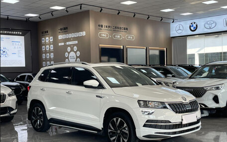 Skoda Karoq I, 2022 год, 2 050 000 рублей, 3 фотография