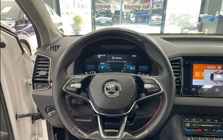 Skoda Karoq I, 2022 год, 2 050 000 рублей, 8 фотография
