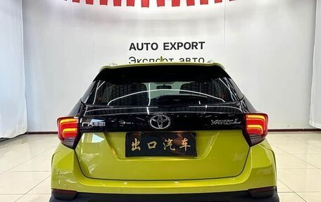 Toyota Yaris XP150 рестайлинг, 2022 год, 1 059 000 рублей, 3 фотография