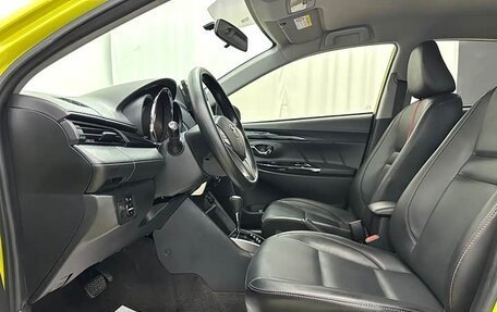 Toyota Yaris XP150 рестайлинг, 2022 год, 1 059 000 рублей, 7 фотография