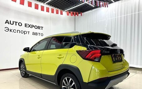 Toyota Yaris XP150 рестайлинг, 2022 год, 1 059 000 рублей, 2 фотография