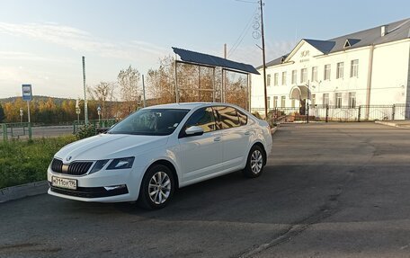 Skoda Octavia, 2019 год, 1 650 000 рублей, 2 фотография