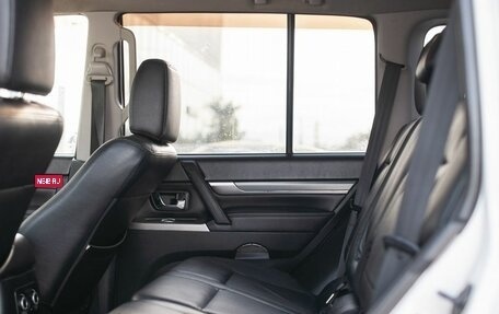 Mitsubishi Pajero IV, 2011 год, 1 850 000 рублей, 12 фотография