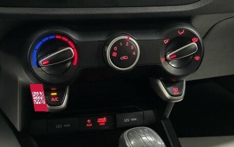 KIA Rio IV, 2018 год, 1 229 000 рублей, 15 фотография