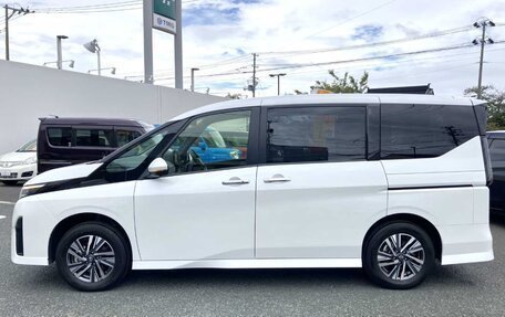 Nissan Serena, 2023 год, 1 980 000 рублей, 5 фотография
