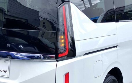 Nissan Serena, 2023 год, 1 980 000 рублей, 8 фотография