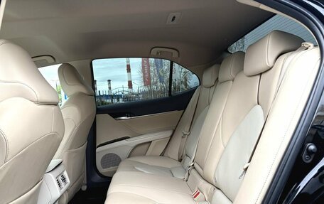 Toyota Camry, 2021 год, 3 590 000 рублей, 17 фотография