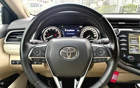 Toyota Camry, 2021 год, 3 590 000 рублей, 20 фотография