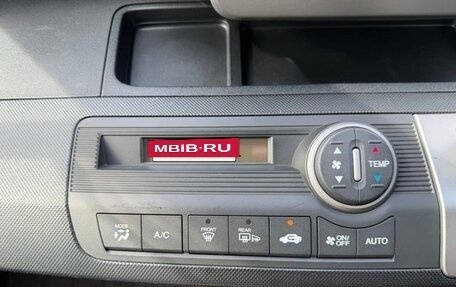 Honda Freed I, 2013 год, 820 000 рублей, 13 фотография
