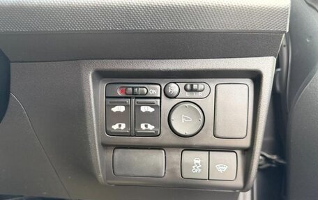 Honda Freed I, 2013 год, 820 000 рублей, 19 фотография