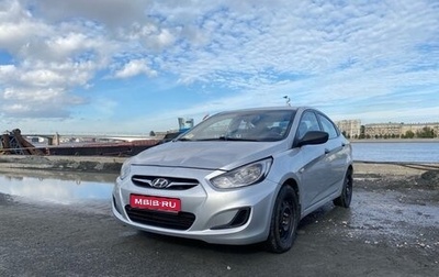 Hyundai Solaris II рестайлинг, 2013 год, 330 000 рублей, 1 фотография