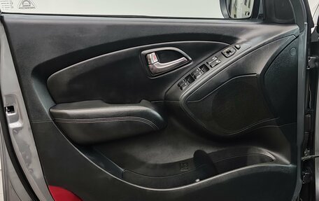 Hyundai ix35 I рестайлинг, 2012 год, 1 350 000 рублей, 30 фотография