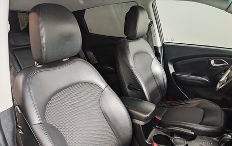 Hyundai ix35 I рестайлинг, 2012 год, 1 350 000 рублей, 21 фотография