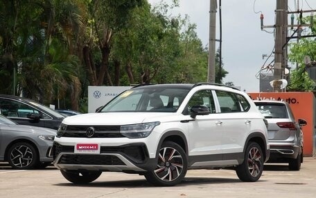 Volkswagen Tharu, 2023 год, 3 900 000 рублей, 1 фотография